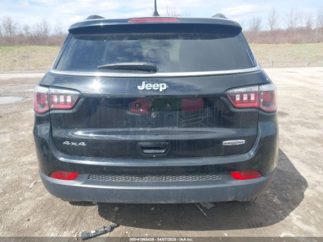 3C4NJDBB3KT654330 Jeep Compass Latitude 4x4