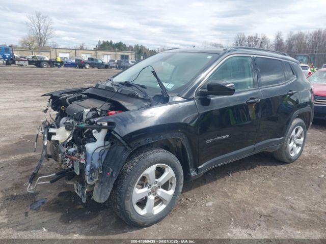3C4NJDBB3KT654330 Jeep Compass Latitude 4x4