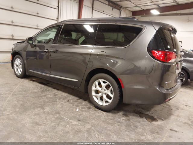 2C4RC1BG5HR803306 Chrysler Pacifica Touring-l