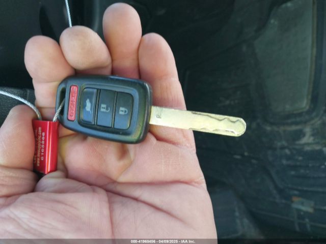 2HKRM4H36FH609817 Honda CR-V LX