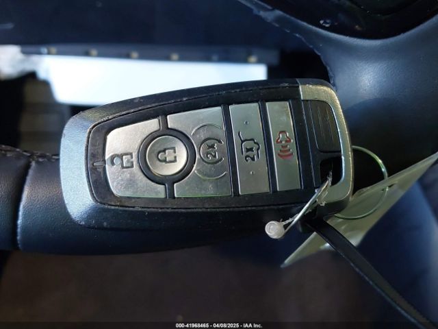 1FMCU9G64NUA01499 Ford ESCAPE SE