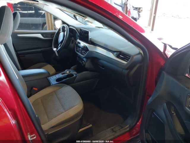 1FMCU9G64NUA01499 Ford ESCAPE SE