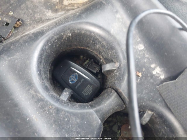 JTDKBRFU8H3036238 Toyota 2zr-fxe,1nm