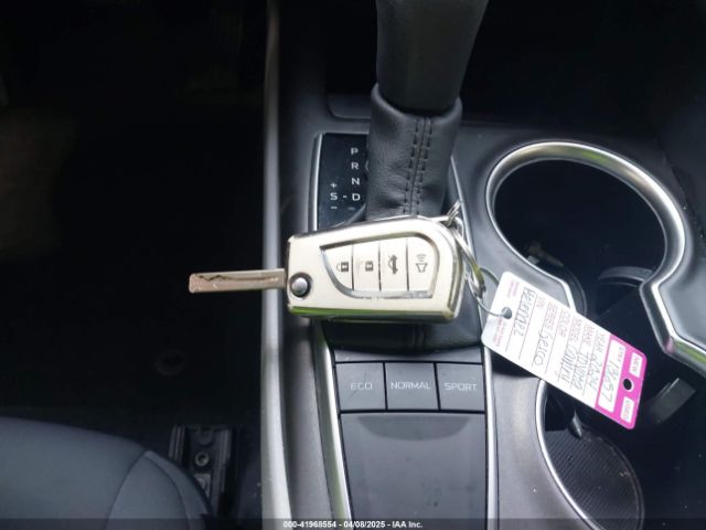 4T1C11AKXRU909946 Toyota CAMRY LE