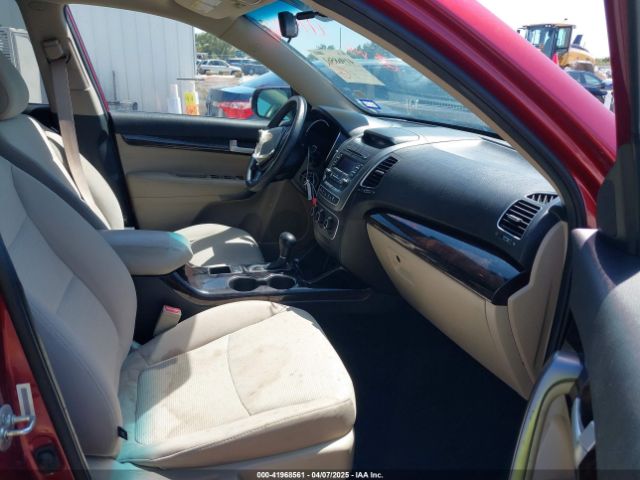 5XYKT3A62FG592895 KIA SORENTO LX