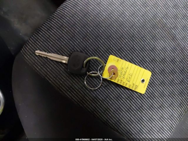 VNKKTUD30FA034347 Toyota YARIS L