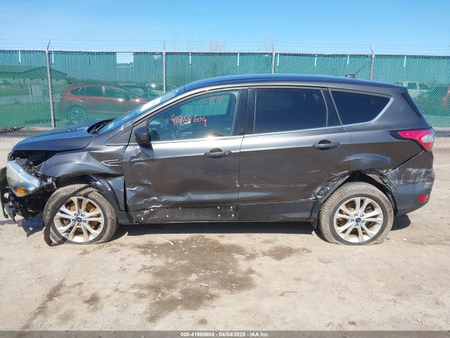 1FMCU9GD1HUD99788 Ford ESCAPE SE