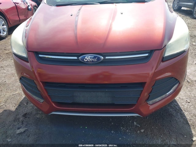 1FMCU9GX3EUA81161 Ford ESCAPE SE