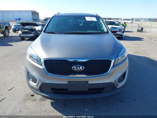 5XYPGDA58GG178903 KIA Sorento 3.3l Lx