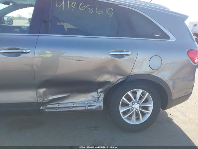 5XYPGDA58GG178903 KIA Sorento 3.3l Lx