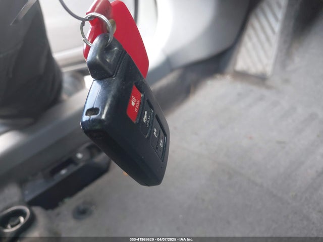 4T1BF1FK9GU510688 Toyota CAMRY XLE