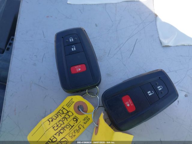 JTDKARFU1G3006077 Toyota Prius Three Touring