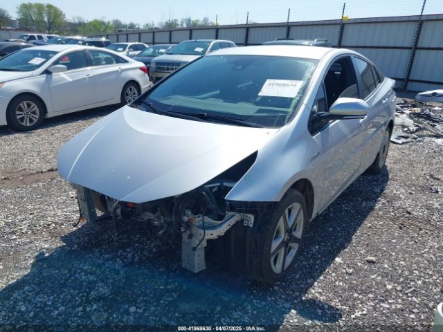 JTDKARFU1G3006077 Toyota Prius Three Touring
