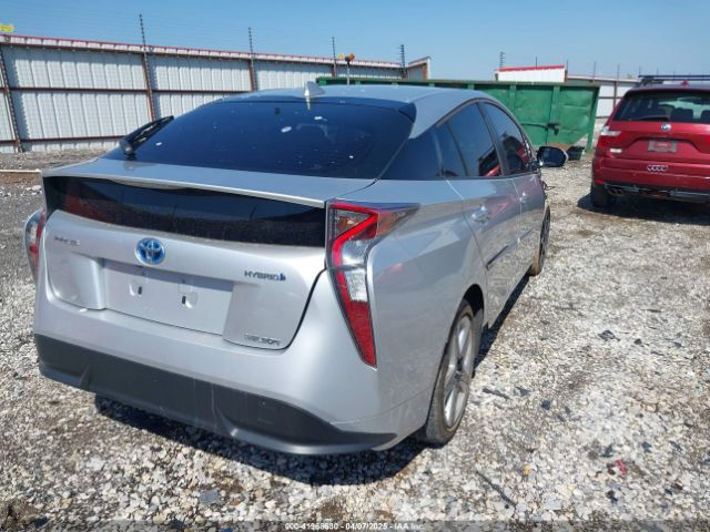 JTDKARFU1G3006077 Toyota Prius Three Touring