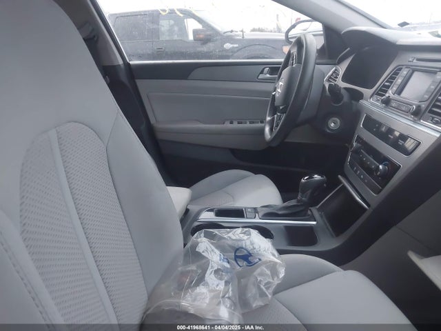 5NPE24AF9FH211347 Hyundai SONATA SE