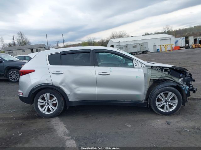 KNDPMCAC4J7437926 KIA Sportage Lx