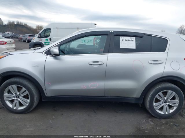 KNDPMCAC4J7437926 KIA Sportage Lx
