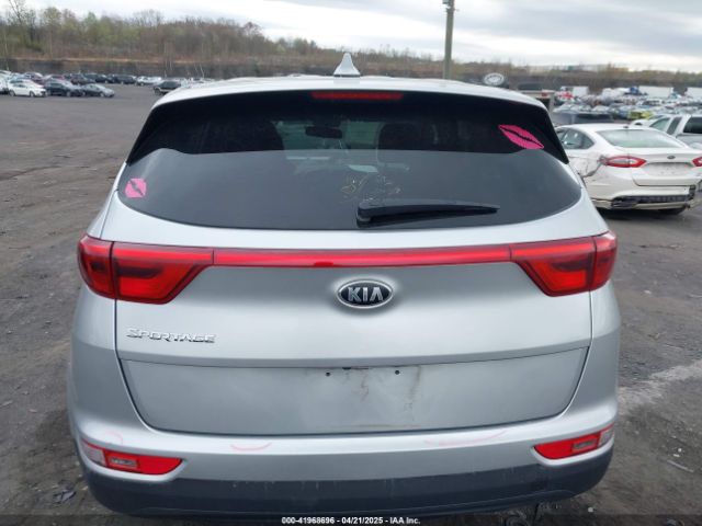 KNDPMCAC4J7437926 KIA Sportage Lx