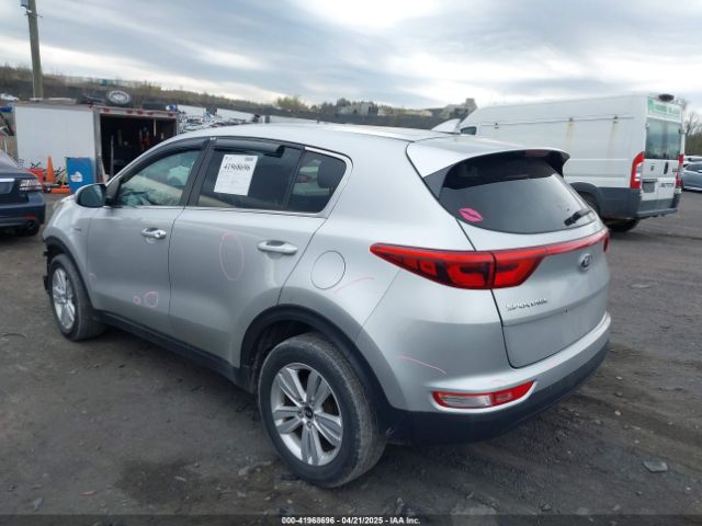 KNDPMCAC4J7437926 KIA Sportage Lx