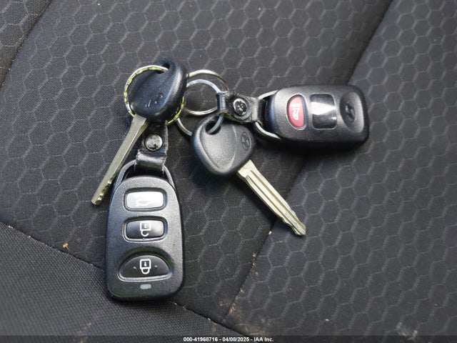 5NPD84LF1LH570310 Hyundai ELANTRA SEL