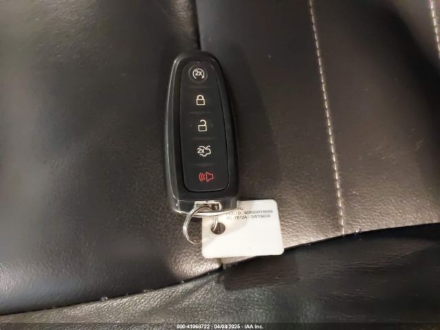 1FMCU9J96EUE11367 Ford Escape Titanium