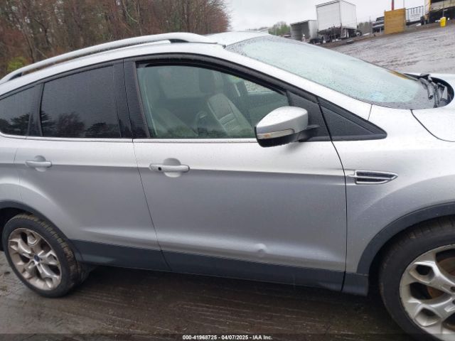 1FMCU0JX0GUB38410 Ford Escape Titanium