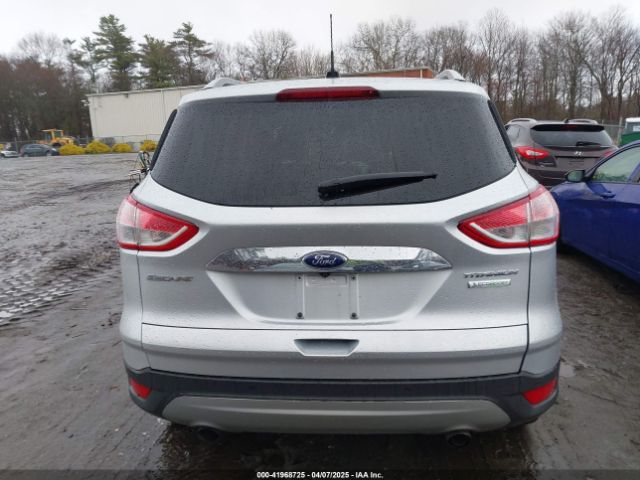 1FMCU0JX0GUB38410 Ford Escape Titanium