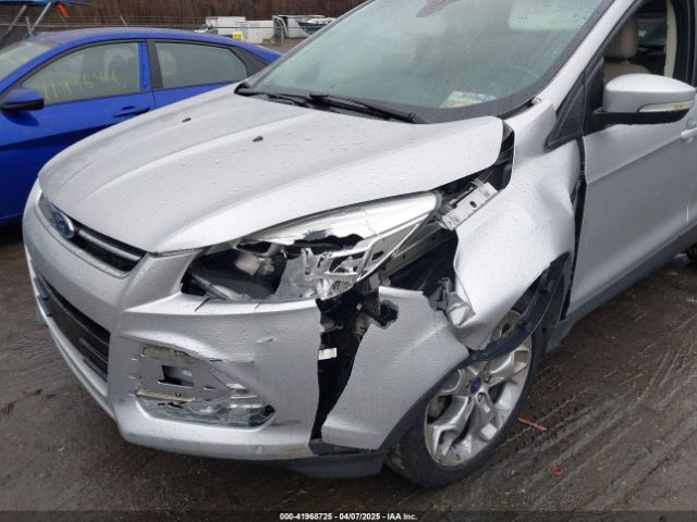 1FMCU0JX0GUB38410 Ford Escape Titanium