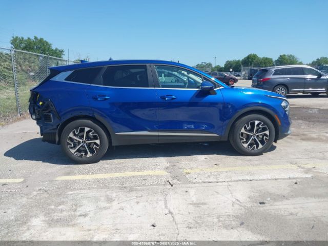 5XYK33AF0PG103332 KIA Sportage Ex