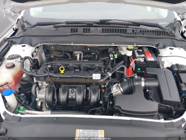 3FA6P0H7XJR133587 Ford FUSION SE