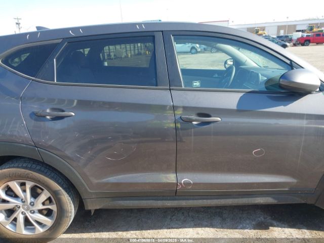 KM8J23A48MU334921 Hyundai TUCSON SE