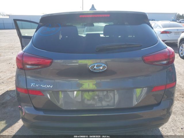 KM8J23A48MU334921 Hyundai TUCSON SE