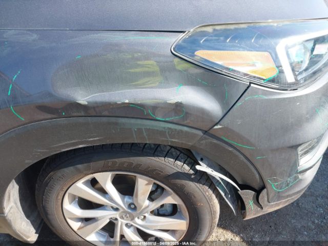 KM8J23A48MU334921 Hyundai TUCSON SE