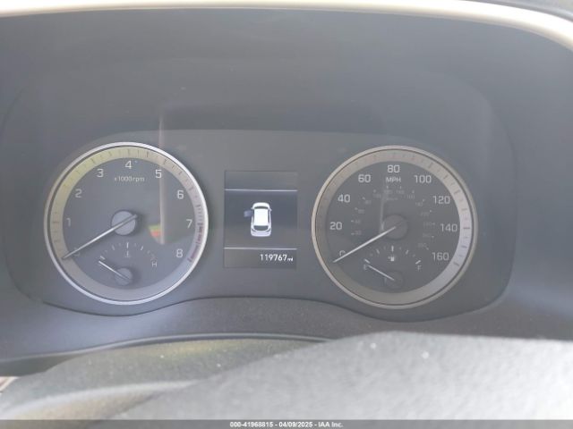 KM8J23A48MU334921 Hyundai TUCSON SE
