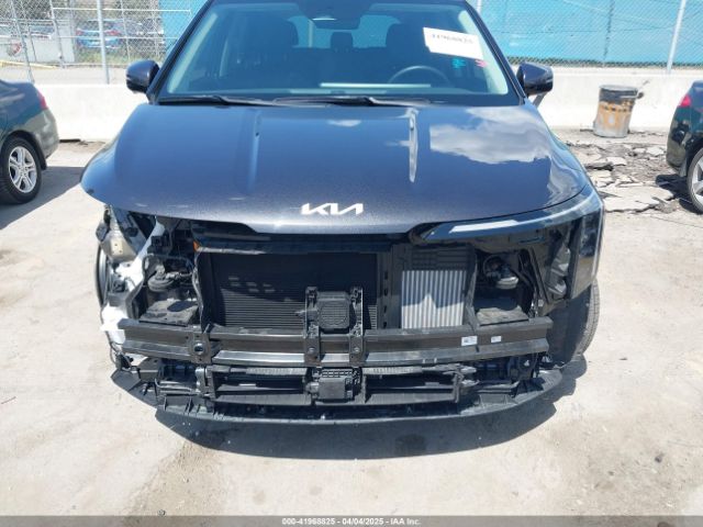 KNDNE5KA8S6037775 KIA Carnival Mpv Hybrid Sx