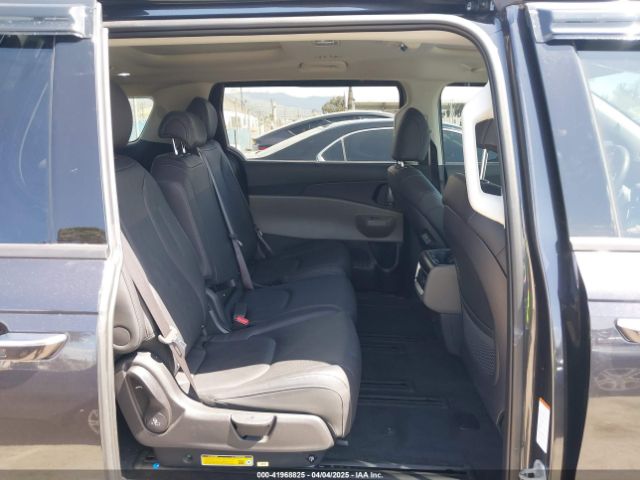 KNDNE5KA8S6037775 KIA Carnival Mpv Hybrid Sx