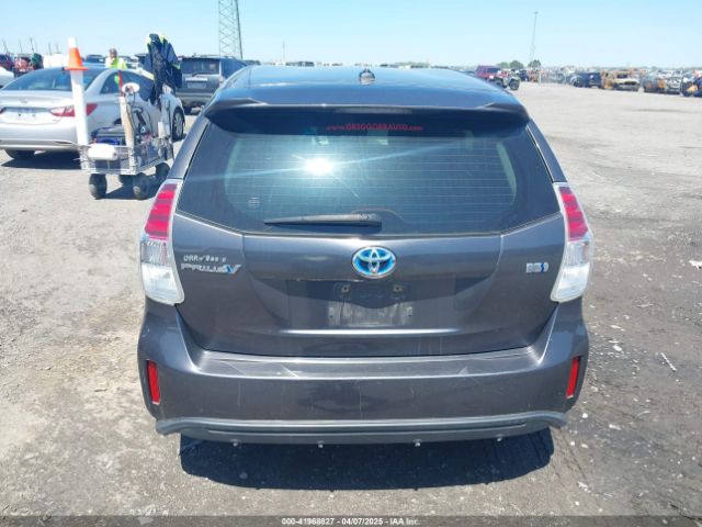JTDZN3EU6FJ023761 Toyota Prius V Three