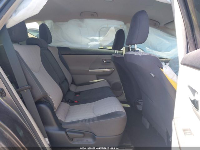 JTDZN3EU6FJ023761 Toyota Prius V Three