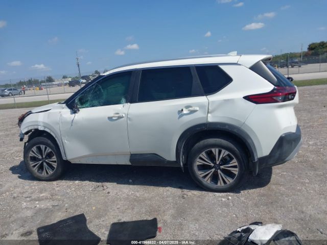 5N1BT3BA3PC800352 Nissan Rogue Sv Fwd