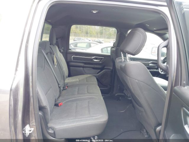 2019 RAM 1500 1C6SRFFT0KN912479 Photo 7