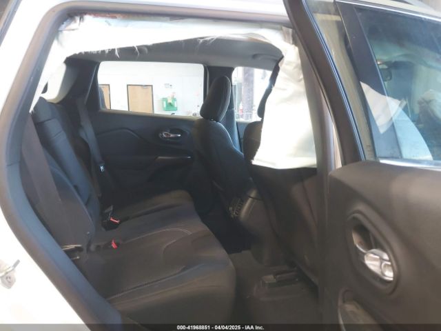 1C4PJMCB0KD367489 Jeep Cherokee Latitude 4x4