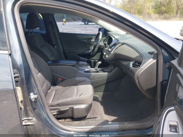 2020 CHEVROLET MALIBU 1G1ZD5ST7LF036083 Photo 4