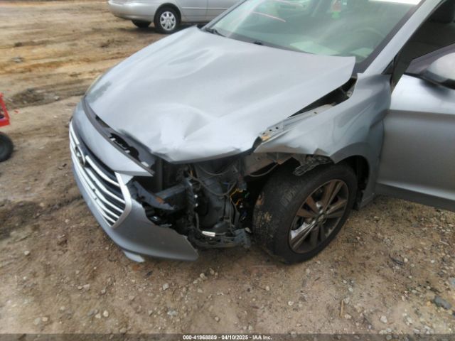 5NPD84LF6HH025596 Hyundai ELANTRA SE