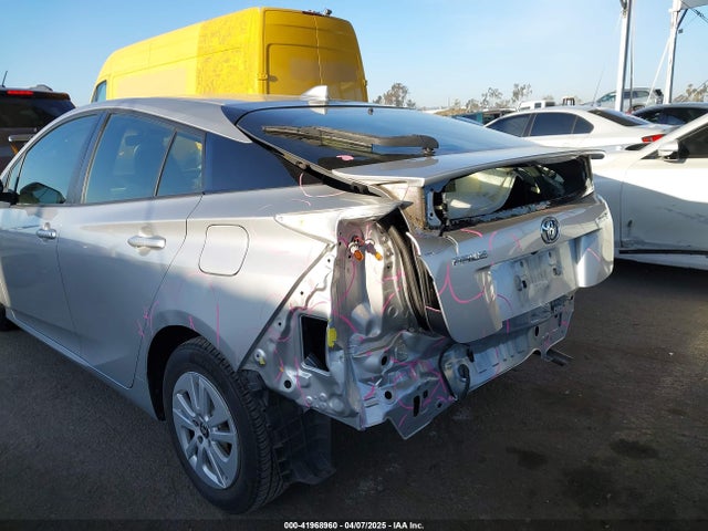 Toyota Prius Two 2016 JTDKBRFU4G3014560 Image 6