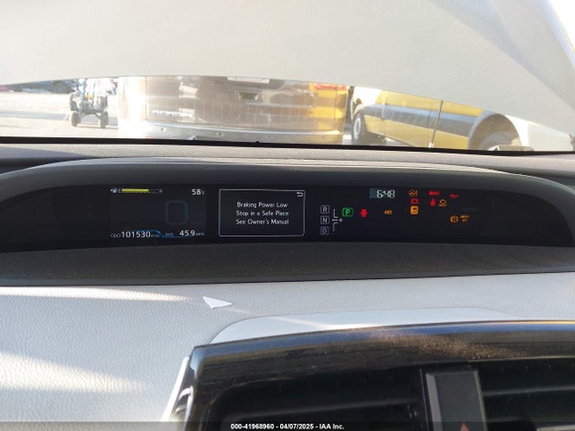 Toyota Prius Two 2016 JTDKBRFU4G3014560 Image 7