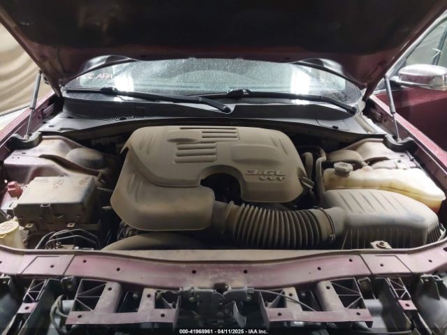 2C3CCAEG8KH722545 Chrysler 300