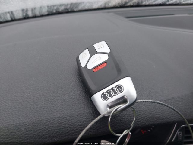 WAUENAF41JA109910 Audi A4 2.0t Premium/2.0t Tech Premium