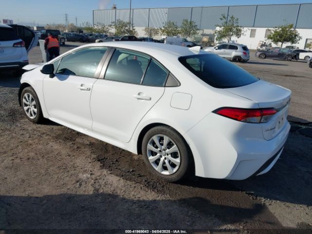 5YFEPMAE9MP203743 Toyota COROLLA LE