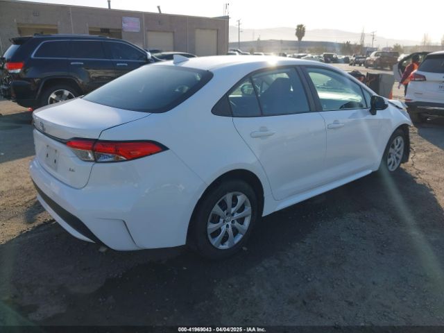 5YFEPMAE9MP203743 Toyota COROLLA LE