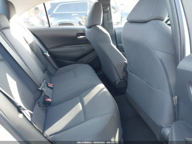 5YFEPMAE9MP203743 Toyota COROLLA LE